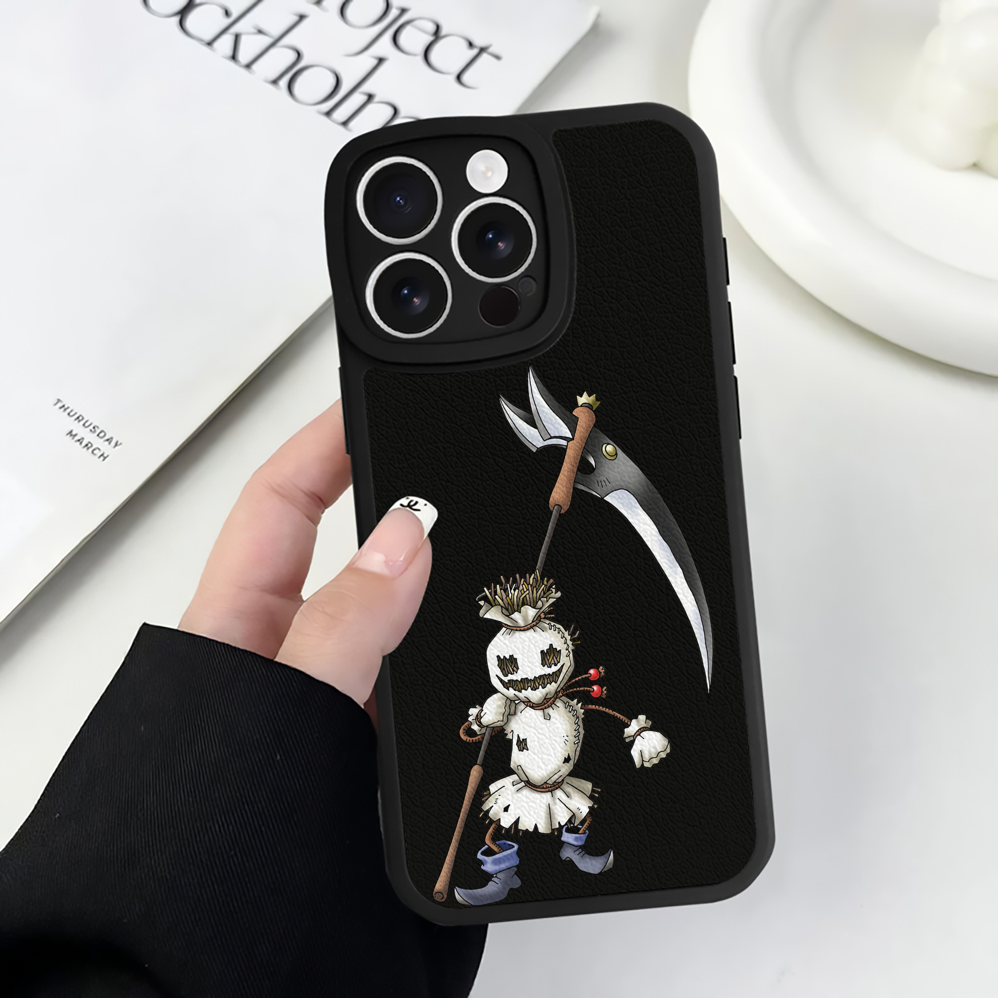 （画像用） ドラゴンクエスト Doragon Kuesuto Dragon Quest 【iPhone 16シリーズ対応】シリコンスマホケース（レザー調） 材質：シリコン